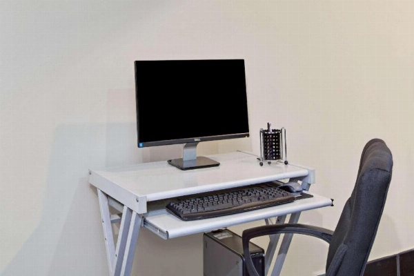 Knights Inn Pine Brook image 4